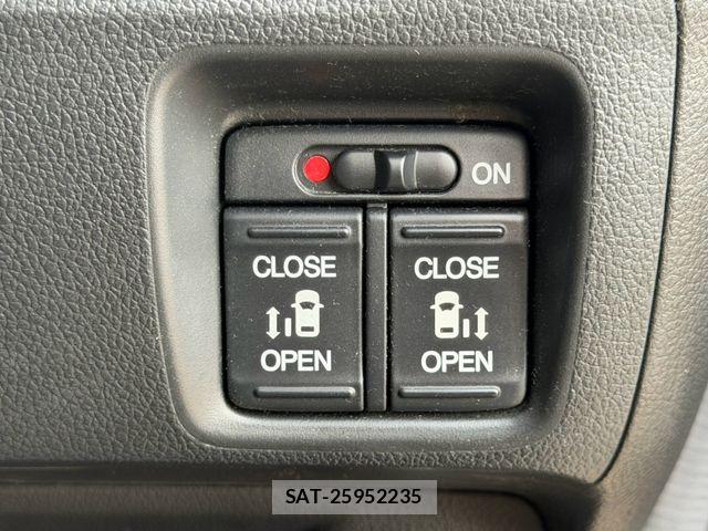 Honda N BOX 2014-08 8562869-12