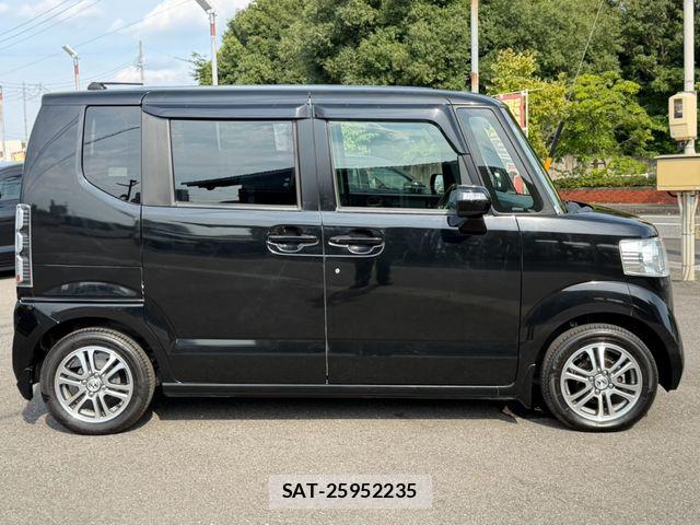Honda N BOX 2014-08 8562869-17