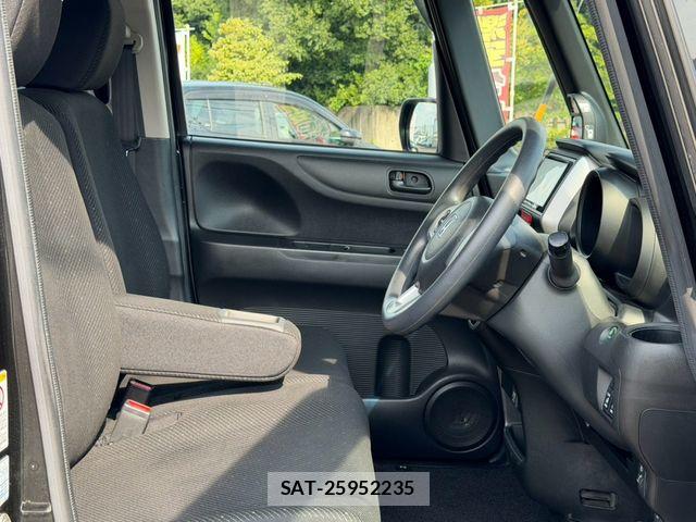 Honda N BOX 2014-08 8562869-26