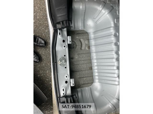 Honda N BOX 2016-02 8562870-21