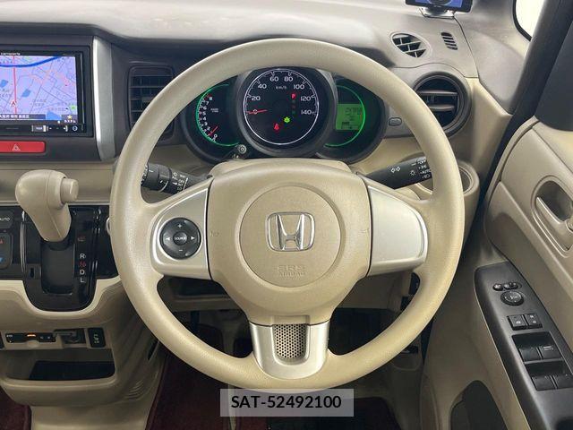 Honda N BOX 2017-02 8562864-10