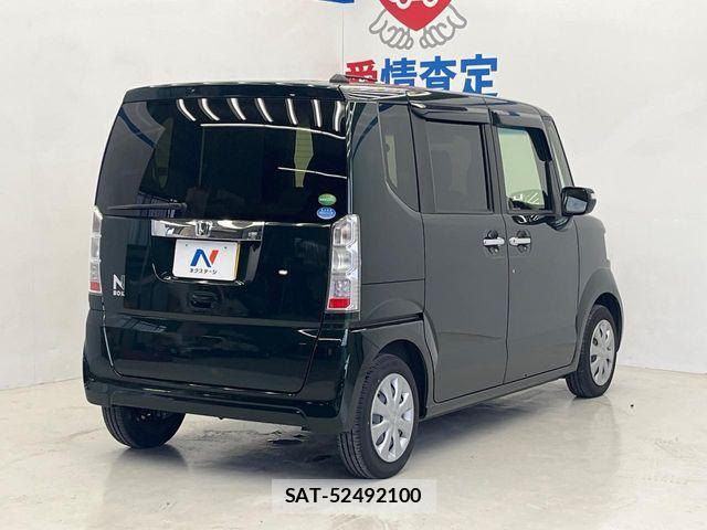 Honda N BOX 2017-02 8562864-16