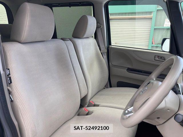 Honda N BOX 2017-02 8562864-7