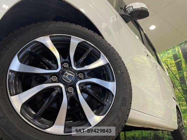 Honda N BOX 2021-08 8562843-12