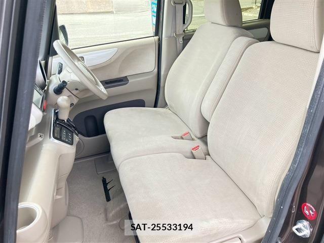 Honda N BOX 2016-07 8562873-12