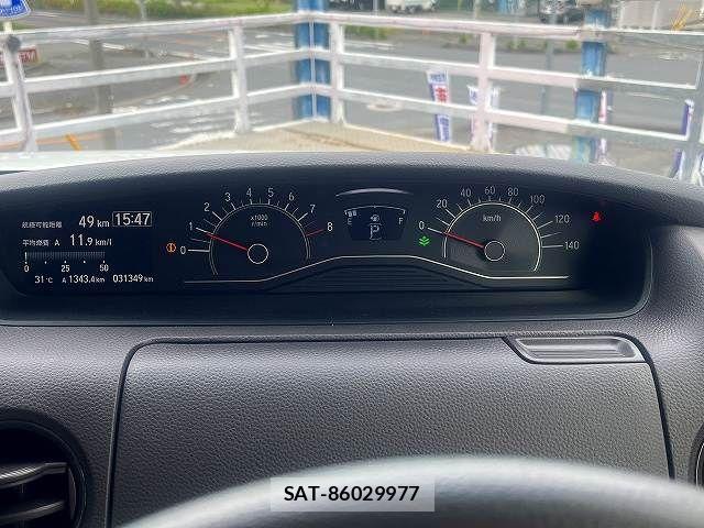 Honda N BOX 2020-06 8562844-10