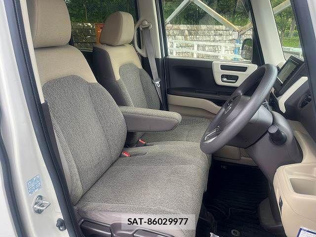 Honda N BOX 2020-06 8562844-16