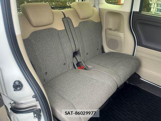 Honda N BOX 2020-06 8562844-17