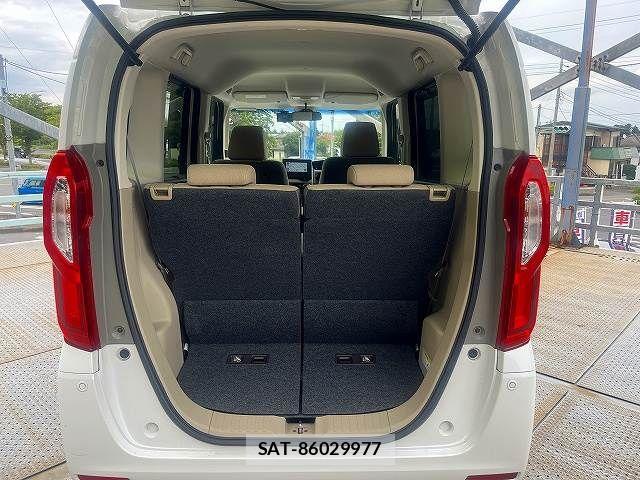 Honda N BOX 2020-06 8562844-18