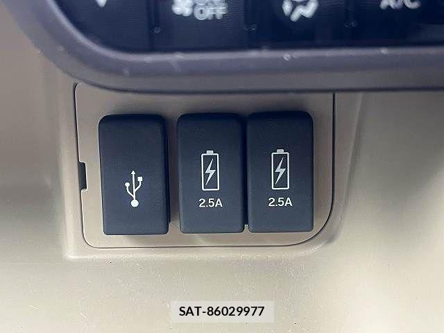 Honda N BOX 2020-06 8562844-24
