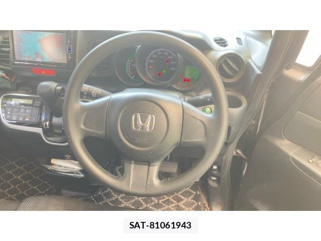 Honda N BOX 2017-09 8562872-13