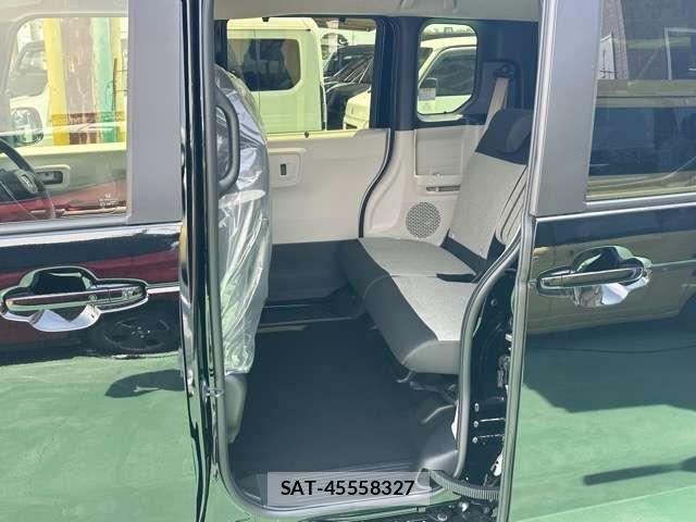 Honda N BOX 2026-05 8562837-5