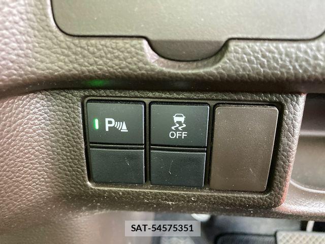 Honda N BOX 2021-05 8562852-23