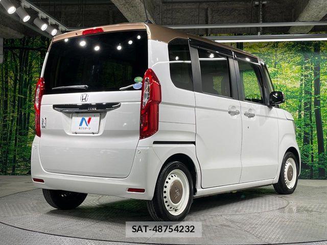 Honda N BOX 2019-08 8562836-16
