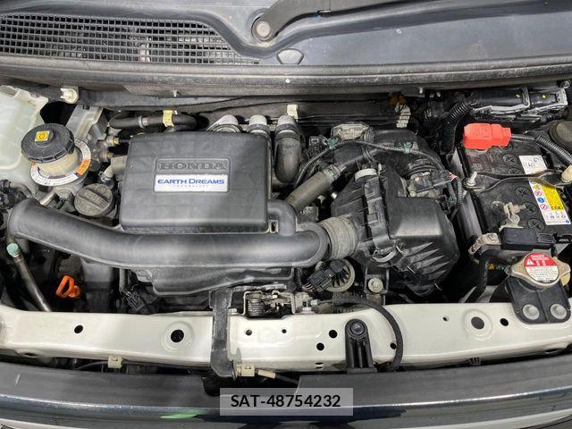 Honda N BOX 2019-08 8562836-17