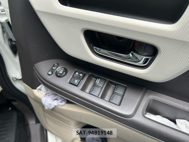 Honda N BOX 2020-04 8562848-17
