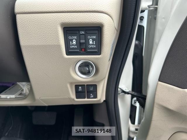 Honda N BOX 2020-04 8562848-18