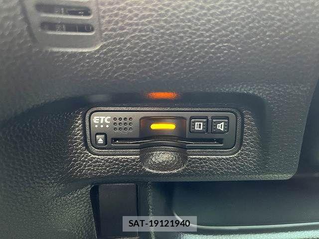 Honda N BOX 2017-12 8562838-13