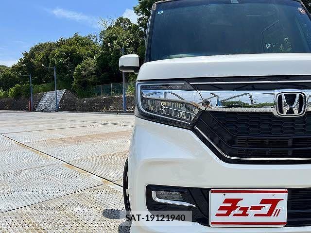 Honda N BOX 2017-12 8562838-19