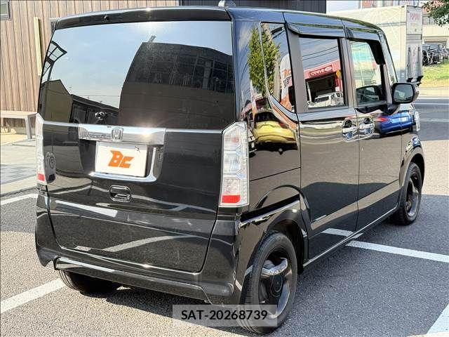 Honda N BOX 2016-12 8562865-21