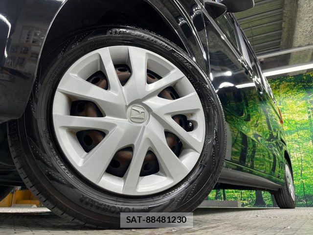 Honda N BOX 2018-06 8562847-12