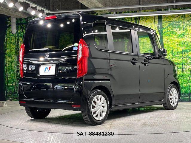 Honda N BOX 2018-06 8562847-16