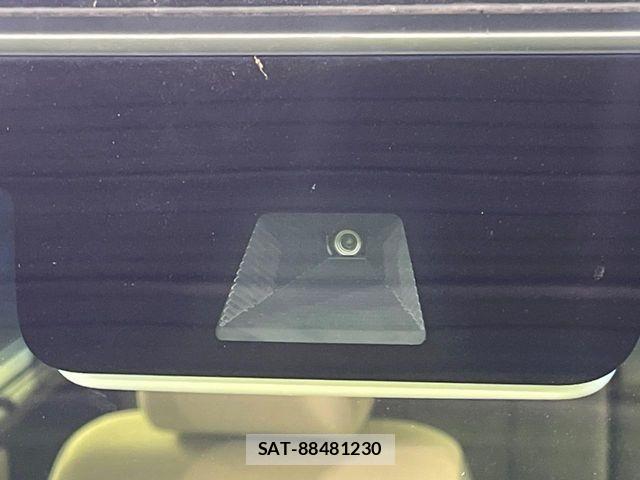 Honda N BOX 2018-06 8562847-2