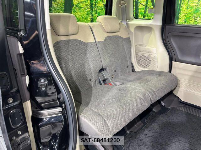 Honda N BOX 2018-06 8562847-8