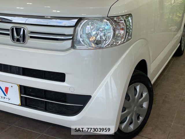 Honda N BOX 2017-03 8562861-11