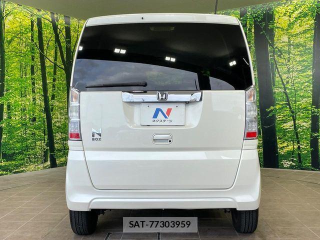 Honda N BOX 2017-03 8562861-14