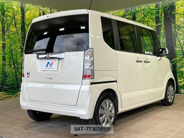 Honda N BOX 2017-03 8562861-16