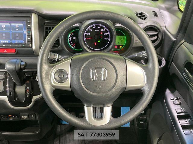 Honda N BOX 2017-03 8562861-7