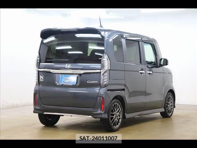 Honda N BOX 2022-11 8562832-18