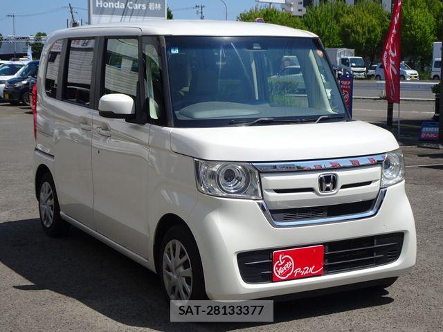 Honda N BOX 2018-03 8562854-3