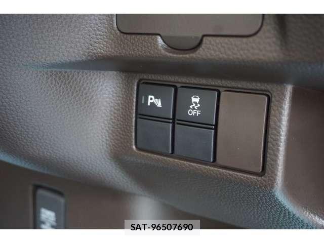 Honda N BOX 2021-06 8562853-12
