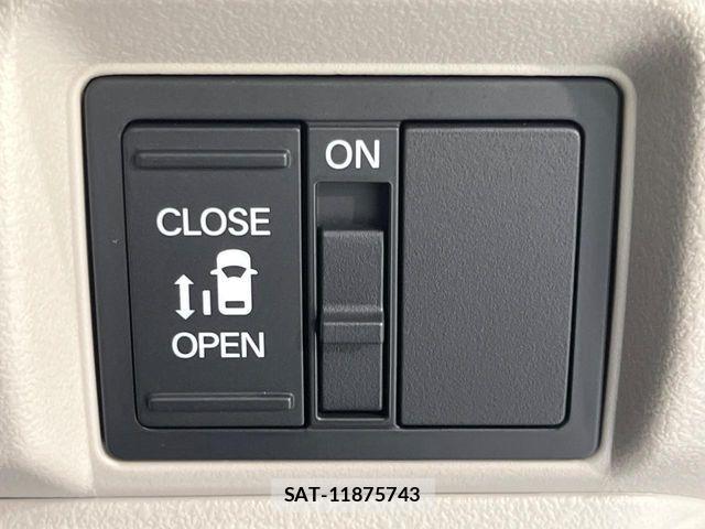 Honda N BOX 2025-06 8562830-5