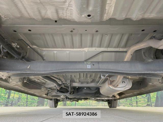 Honda N BOX 2024-03 8562839-18