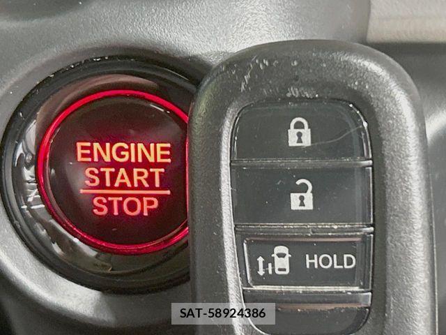Honda N BOX 2024-03 8562839-6