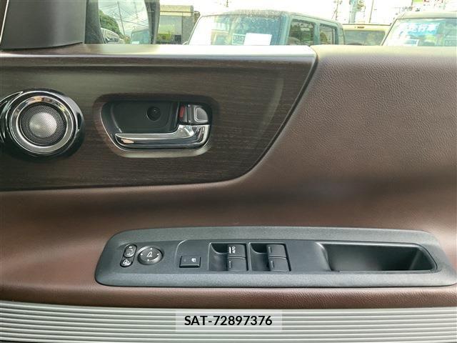 Honda N BOX 2019-06 8627936-9