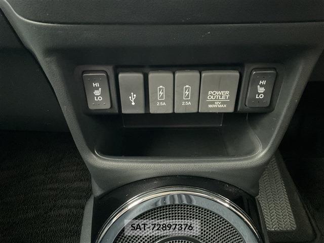 Honda N BOX 2019-06 8627936-11