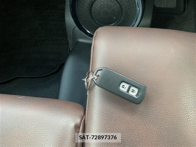 Honda N BOX 2019-06 8627936-20