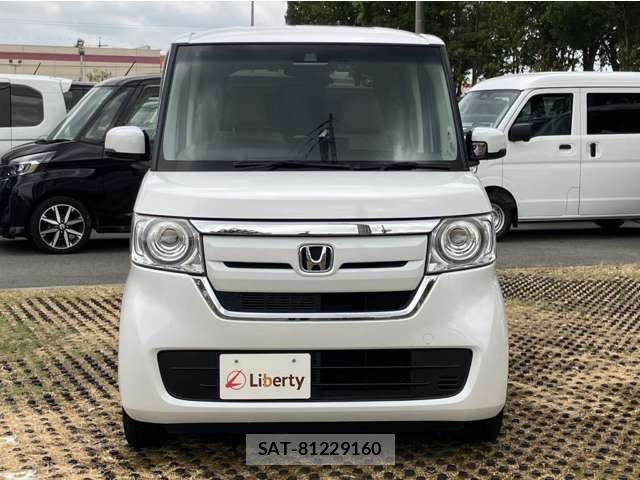 Honda N BOX 2019-03 8627927-17