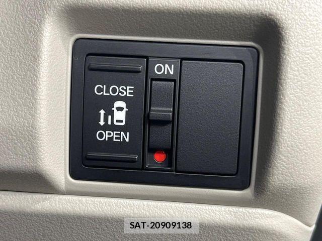 Honda N BOX 2026-02 8627907-4