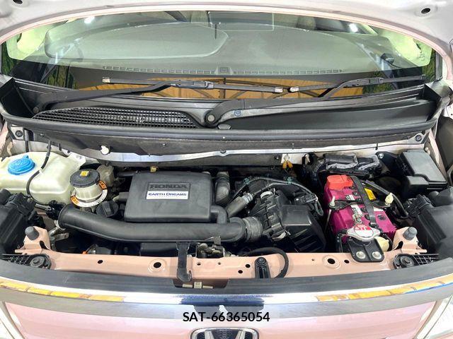Honda N BOX 2018-11 8627933-17