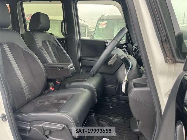 Honda N BOX 2022-03 8627906-11