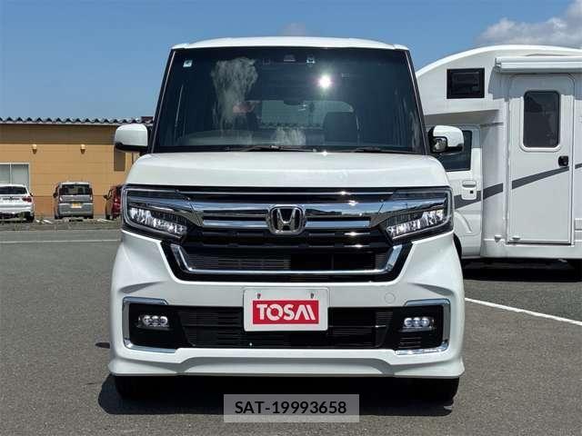 Honda N BOX 2022-03 8627906-17