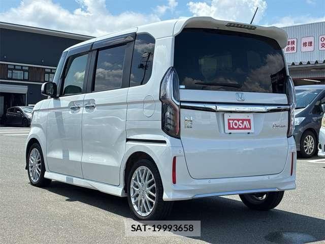 Honda N BOX 2022-03 8627906-25