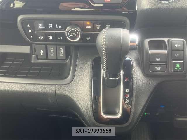 Honda N BOX 2022-03 8627906-28