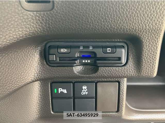 Honda N BOX 2023-02 8627926-4