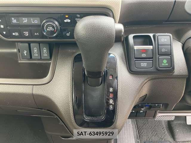 Honda N BOX 2023-02 8627926-8